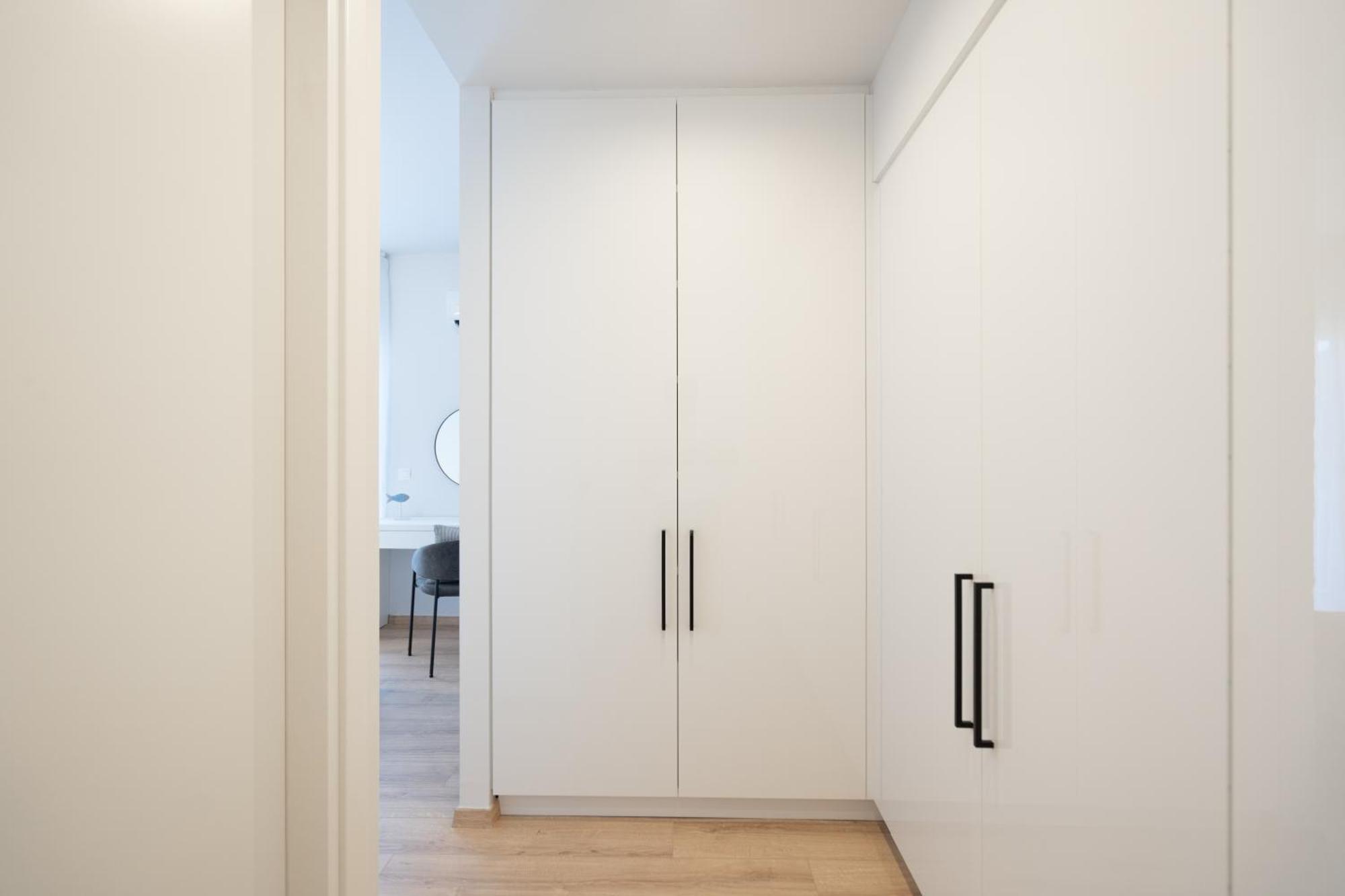 Luxury 4 Bedrooms Apartment Near Flisvos Marina ピレウス エクステリア 写真