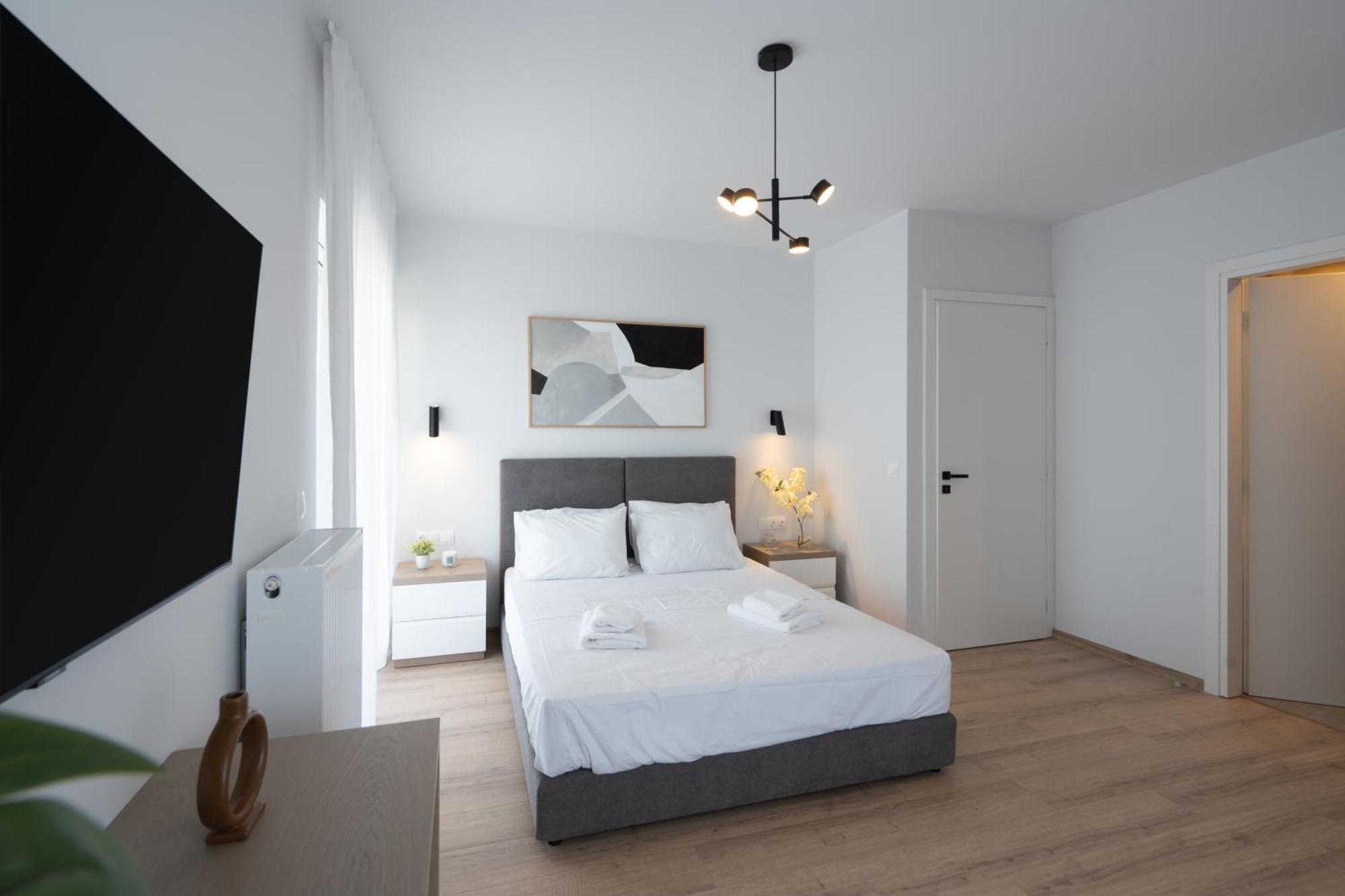Luxury 4 Bedrooms Apartment Near Flisvos Marina ピレウス エクステリア 写真